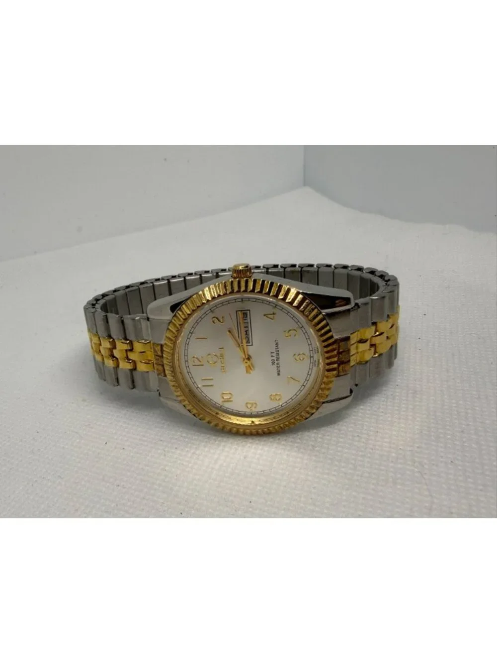 Elgin Men's President-Style Day-Date Watch Two-Tone Fluted Bezel Silver Dial